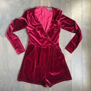 Lulu’s Red Velvet Romper Size XS